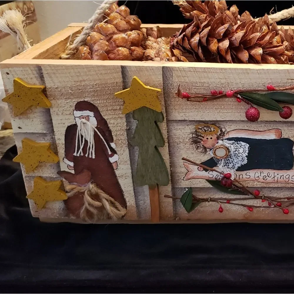 Country Christmas Wooden Box Decor w/Pinecones